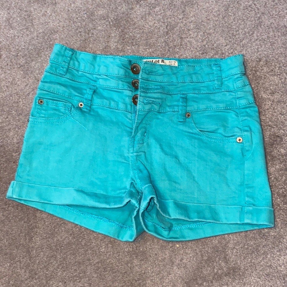Highwaisted jean shorts